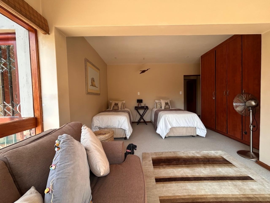 5 Bedroom Property for Sale in Boschenvaal River Front Lodges Free State